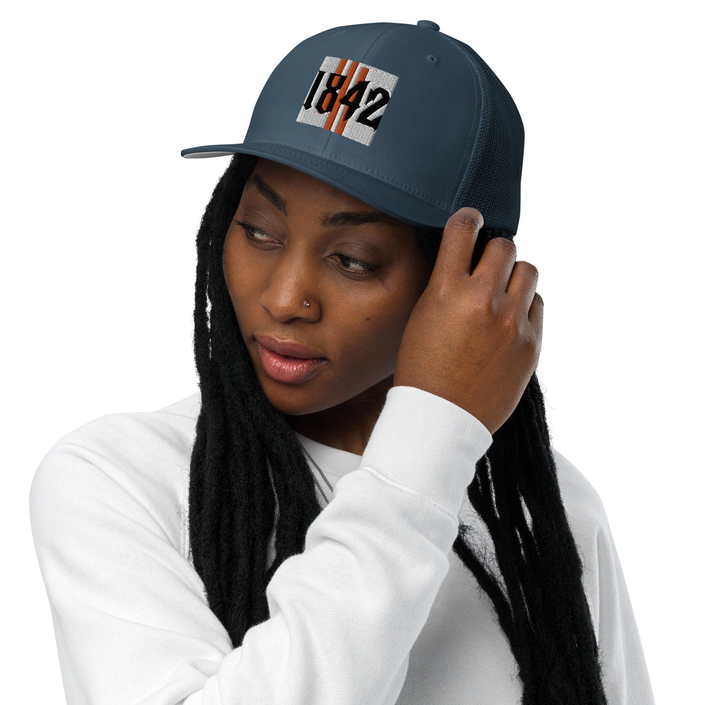 1842 Closed-Back Trucker Cap