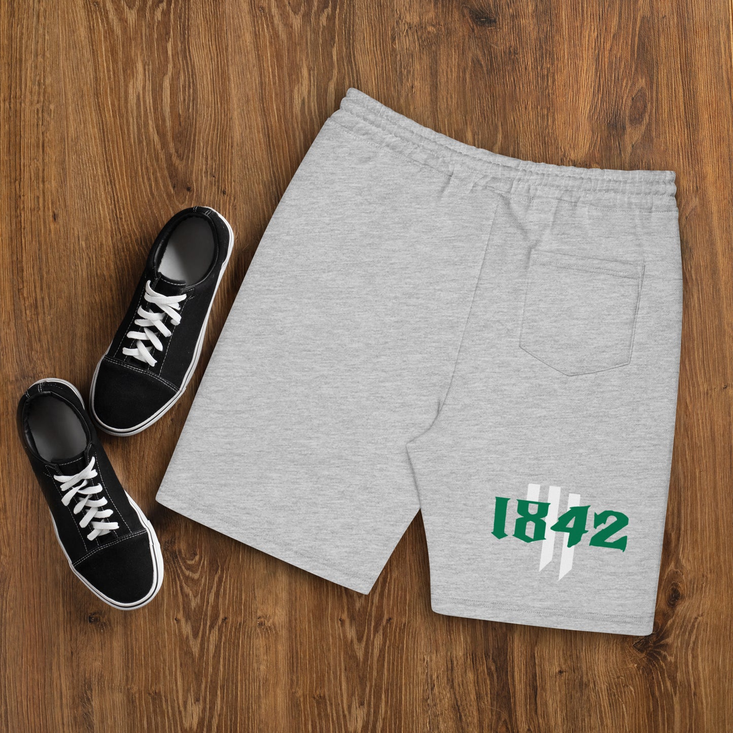 1842 green n white Men's fleece shorts
